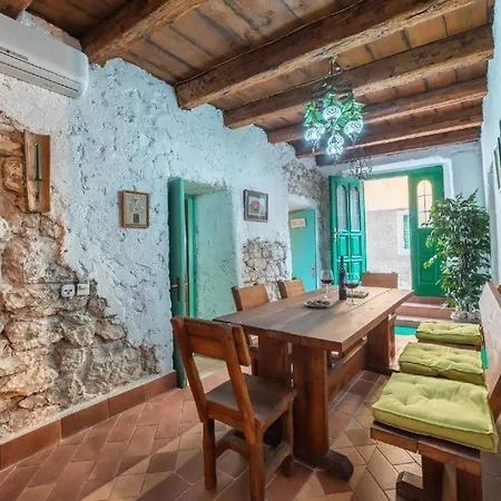 Appartamento With Wifi - 18832 Vodice